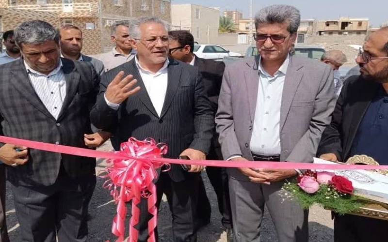 پنج چمن مصنوعی مینی فوتبال در شهر جیرفت افتتاح شد